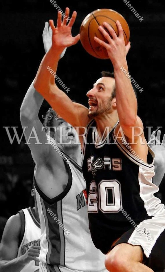 RW569 Manu Ginobili San Antonio Spurs 8x10 11x14 16x20 Spotlight Photo - Image 1 of 1