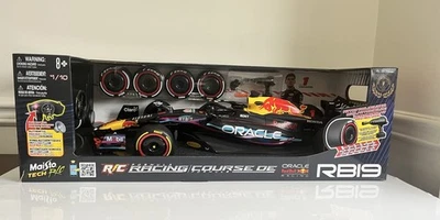 Maisto 1:10 RC Car Formula One Red Bull Racing RB19 Max Verstappen #1 Pit Tool - Image 1 of 4