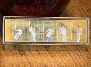 Preiser HO 0101 Hospital Staff, Patient On Stretcher & Room Details - Picture 1 of 7