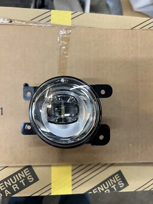 NEW OEM 2019 2020 2021 2022 2020 INFINITI Q50 driver side left led fog light - Изображение 1 из 4