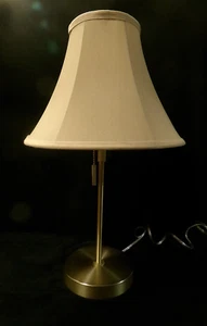 NWOT BRUSHED BRASS STICK STYLE TABLE LAMP w/ GOLD/TAUPE FABRIC SHADE - Picture 1 of 11