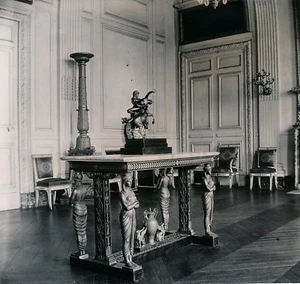 VERSAILLES c. 1900 - Le Salon de la Reine Grand Trianon - NV 25 - Picture 1 of 2