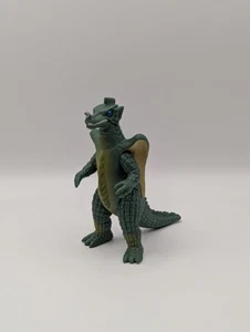 Modellino Bandai Ultraman Ultra Monster Kaiju 3,75" vinile morbido 2004 - camaleontico - Foto 1 di 6