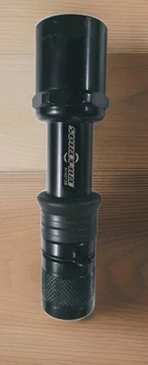 surefire z2 combat light - Image 1 of 4