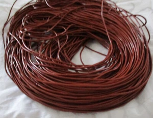 1 m Lederband Ø 2mm natur Lederriemen Rindsleder rund Lederschnur - Band - braun - Bild 1 von 2