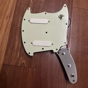 Prewired Fender Mustang Loaded Pickguard Assembly Mint Green - Picture 1 of 6