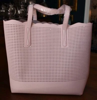 BOLSO DE MANO EXCLUSIVO DE NEIMAN MARCUS ROSA RUBOR NUNCA USADO IMITACIÓN CUERO PERFORADO Foto 1 de 4