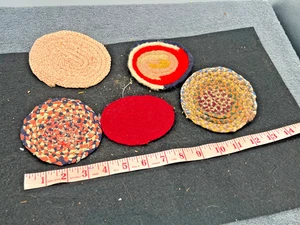 vintage antique woven weaved rugs miniature doll house lot folk art - Bild 1 von 15