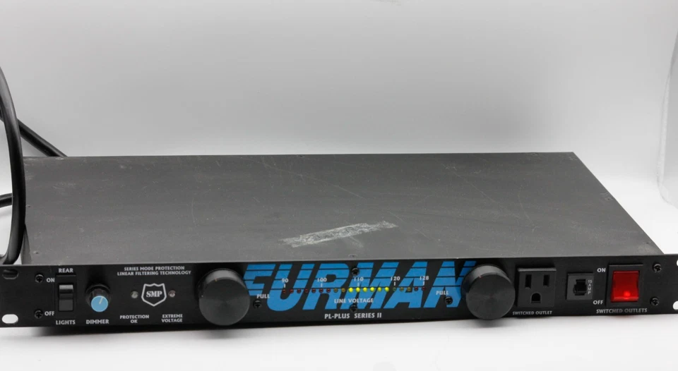 Furman PL-Plus Series II, 8 Outlet Power Conditioner SMP  - Tested - Image 1 of 4