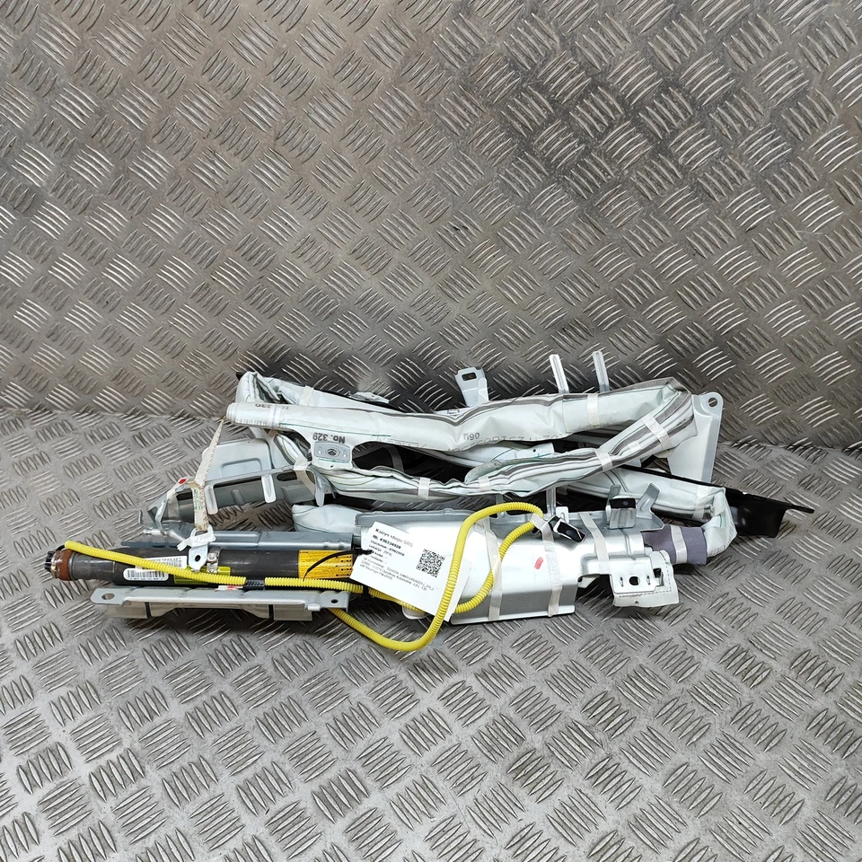 Toyota Land Cruiser J150 côté gauche du toit rideau de sécurité SRS 62180-60090 - Image 1 of 4