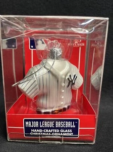 NY Yankees Christmas Ornament 2005 Hand Crafted Glass Officially Licensed Adler - Picture 1 of 8