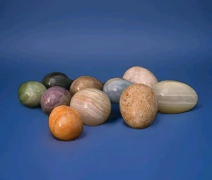 10 Huevos de Piedra Terroso Multicolor Colección Vintage Retro Coleccionable - Imagen 1 de 16