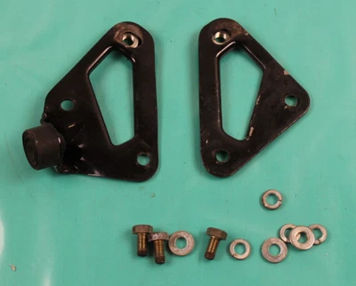 Soportes silenciadores izquierdo derecho Kawasaki KZ650 B 1979 32069-1039 32069-1040 Foto 1 de 3