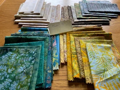 moda quiltinf fabrics. batik - Image 1 of 4