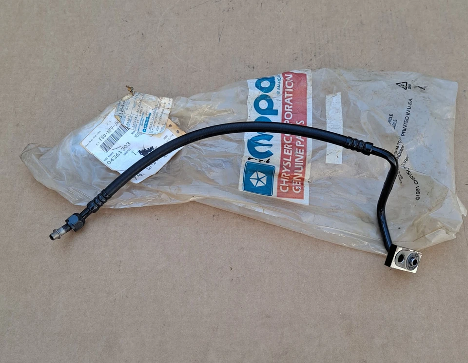 Dodge B150 B250 B350 1988 1989 furgoneta nuevo MoPar auxiliar aire acondicionado líquido a línea de unidad trasera Foto 1 de 3