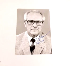 ERICH HONECKER *SED- Chef RDA*, POSTAL/TARJETA ORIGINAL FIRMADA 10x15 cm (XX) - Imagen 1 de 1