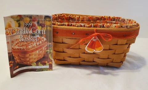Longaberger 1999 Candy Corn Basket with protector, liner and candy corn tie on Cover