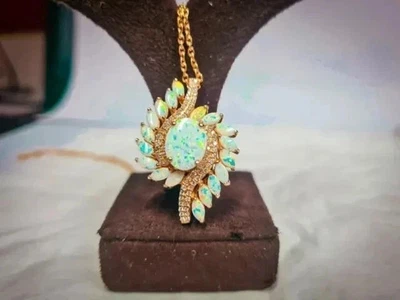 Colgante natural de ópalo de fuego de corte ovalado de 3,20 quilates para mujer enchapado en oro amarillo de 14 quilates plateado Foto 1 de 4