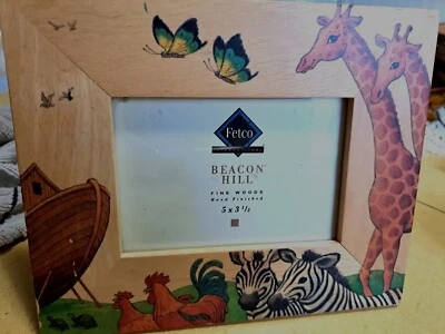 Marco internacional Noah's Ark Beacon Hill Fetco de 8" de ancho Foto 1 de 4