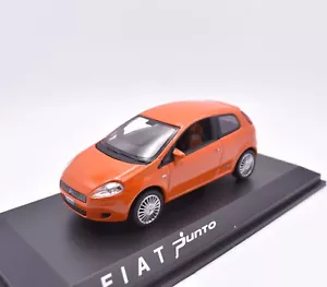 Modellino auto scala 1:43 Fiat Grande Punto Norev diecast modellismo statico - Foto 1 di 4