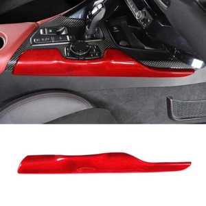Cubierta de borde lateral para consola central de fibra de carbono roja caja de cambios para Toyot Supra 2019-22 - Imagen 1 de 12