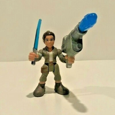 Playskool Star Wars Galactic Heroes Rey with Gun and Light Saber  Foto 1 de 3