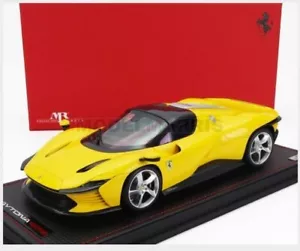 MR-MODELS FE036D FERRARI - DAYTONA SP3 2022 - CON VETRINA - WITH SHOWCASE - GIAL - Foto 1 di 2