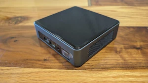 Intel NUC8i5BEK Mini PC - Core i5 8259U, barebones, no ram or HDD included - Bild 1 von 6