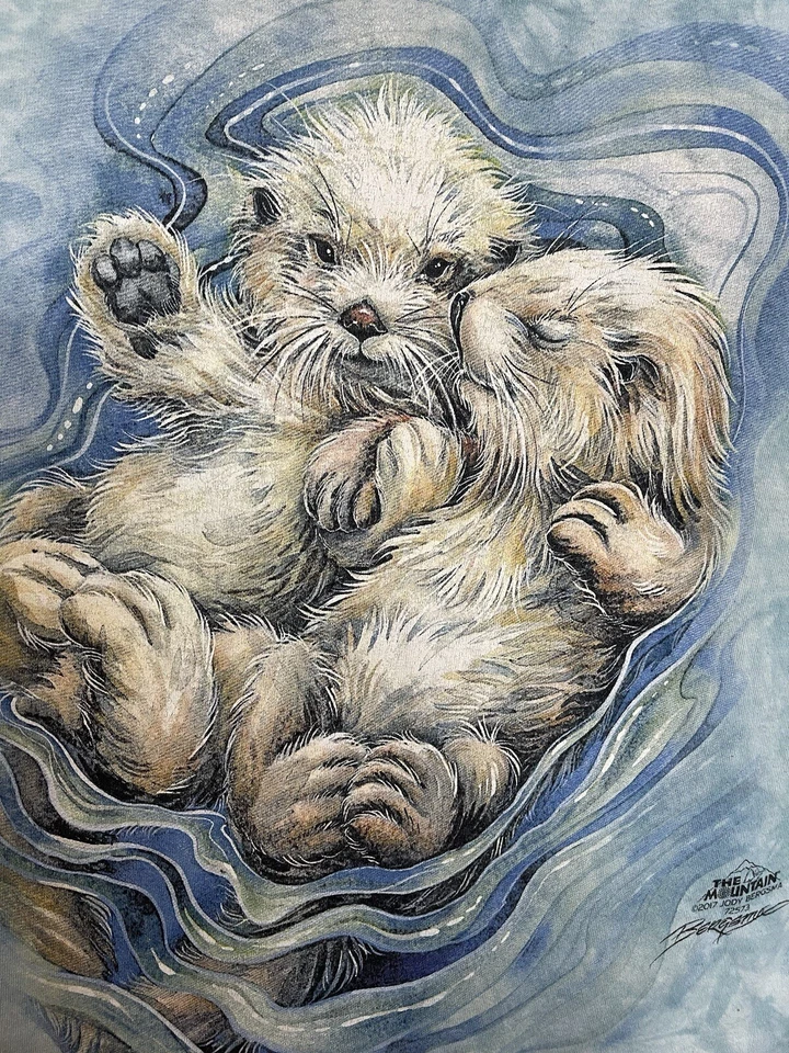 Love Like No Otter-Marca Mountain-Anitrias sostenidas de la mano-San Valentín-Tallas pequeñas Foto 1 de 4