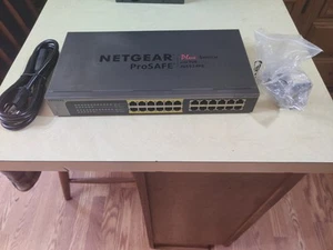 Netgear ProSafe Plus JGS524PE 24 Ports Gigabit PoE Switch W Ears + Pwr Cable - Picture 1 of 1