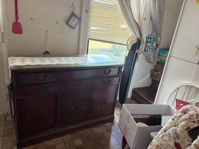 Side Buffet - Image 1 of 4