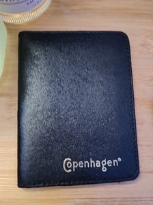 Cartera de tabaco Copenhagen. Identificación con foto. Cartera para tarjetas de crédito. Artículo raro.  - Imagen 1 de 6