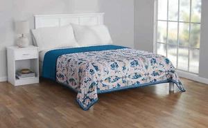 Cozy Lightweight Microfiber Quilt Reversible Bedding Full Queen Machine Washable - Picture 1 of 8