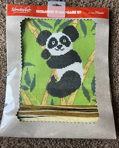 Kit de almohada vintage Wondert Needlepoint 12 pulgadas No. 5762 Panda Bear de lote antiguo - Imagen 1 de 2
