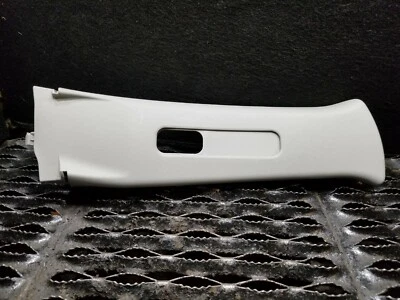 2004 2005 2006 SCION xA B стойка отделки крышка правой пассажирской стороны OEM - Изображение 1 из 4