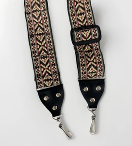 VINTAGE 1970S CAMERA CADDY MULTICOLORED WOVEN DESIGN CAMERA STRAP GOOD CONDITION - Picture 1 of 2