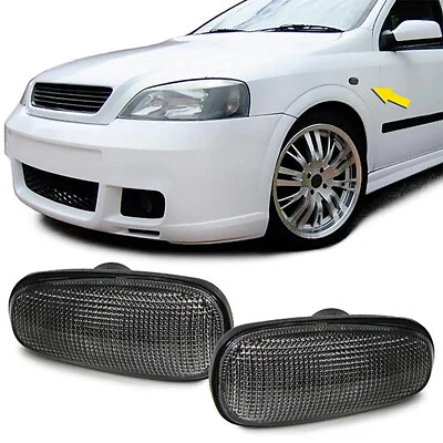 Frecce Laterali Nere per Opel Astra G 98-05 Zafira A 99-05 - Immagine 1 di 2