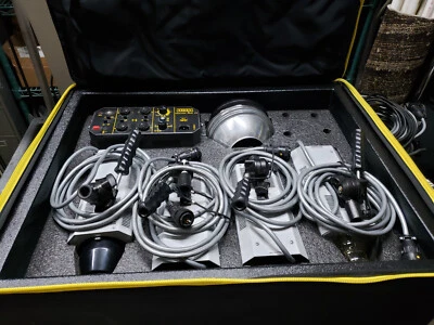 Комплект студийного освещения Balcar, модель P4, стробоскопические фары c/w 4 PSU4 - Изображение 1 из 4