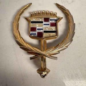 Cadillac HOOD ORNMANENT EMBLEM DEVILLE ELDORADO FLEETWOOD Gold 80’s 90’s READ - Picture 1 of 7