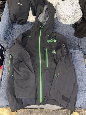 Salomon x Hidden NY Shell Snowboarding Jacket XL - Image 1 of 2