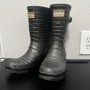 Hunter x Jimmy Choo Dark Gray Croc Rain Boots, Size US 6 US 5 UK 4 - Picture 1 of 17