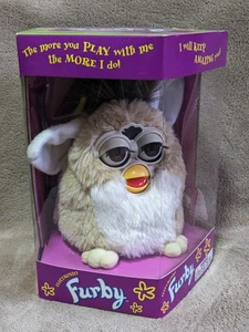 New in Box 1998 Furby 70-800 Tan/White C276A1289B Brown Eyes Tiger Electronics - Picture 1 of 5