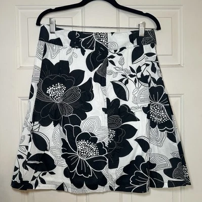 Falda Para Mujer Colección ESPRIT Algodón Blanco y Negro Estampado Floral Talla 4 Forrada Foto 1 de 4