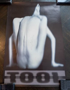 RARO TOOL BAND 1996 poster originale Aenima autografato da Maynard James Keenan - Foto 1 di 3