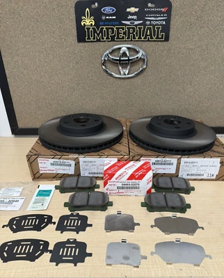 2003-2008 TOYOTA COROLLA GENUINE NEW OEM FRONT BRAKE ROTORS AND PAD KIT & SHIMS - Image 1 of 4