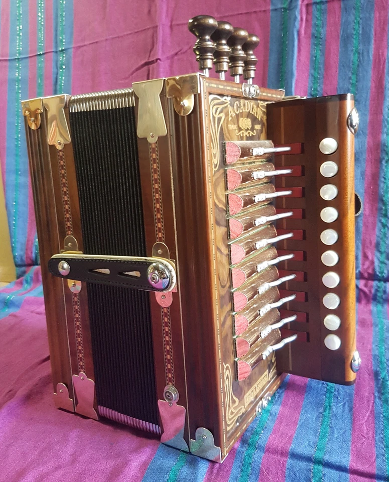 LEFT HAND ACADIAN BUILT BY MARC SAVOY 2003 - PERFECT VINTAGE SOUND MONARCH STYLE - Image 1 of 4