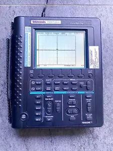 Tektronix THS 720A Digital Oscilloscope tragbares Oszilloskop - Bild 1 von 13