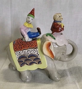 Ucagco Vintage Circus Elephant Nodder Salt & Pepper Shakers Clown & Dog - Picture 1 of 23