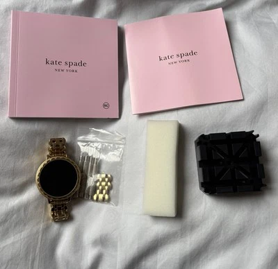 Kate Spade Gold 41mm 1.19" 4GB 390x390 Scallop Smartwatch for Apple/Android DW7K - Image 1 of 4