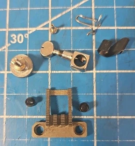 Sears Kenmore 10 Nähmaschine Modell 158.12511 - Hunde füttern, Nadelhalter versch. - Bild 1 von 7
